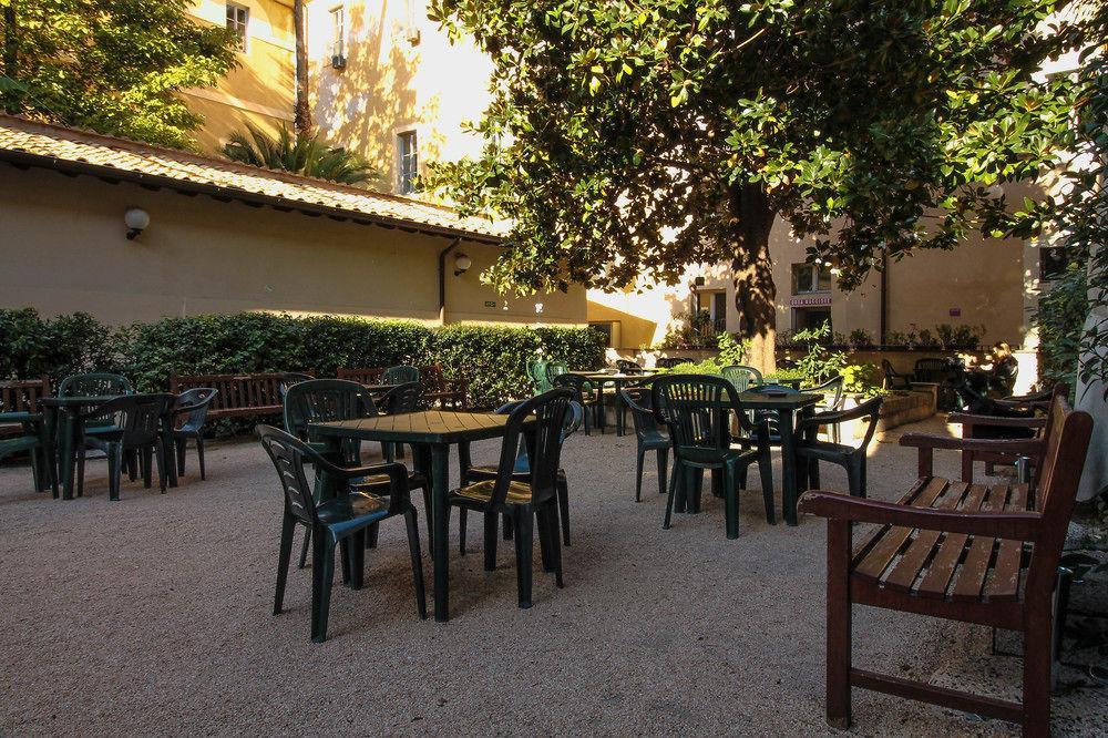 Orsa Maggiore For Women Only Hostal Roma